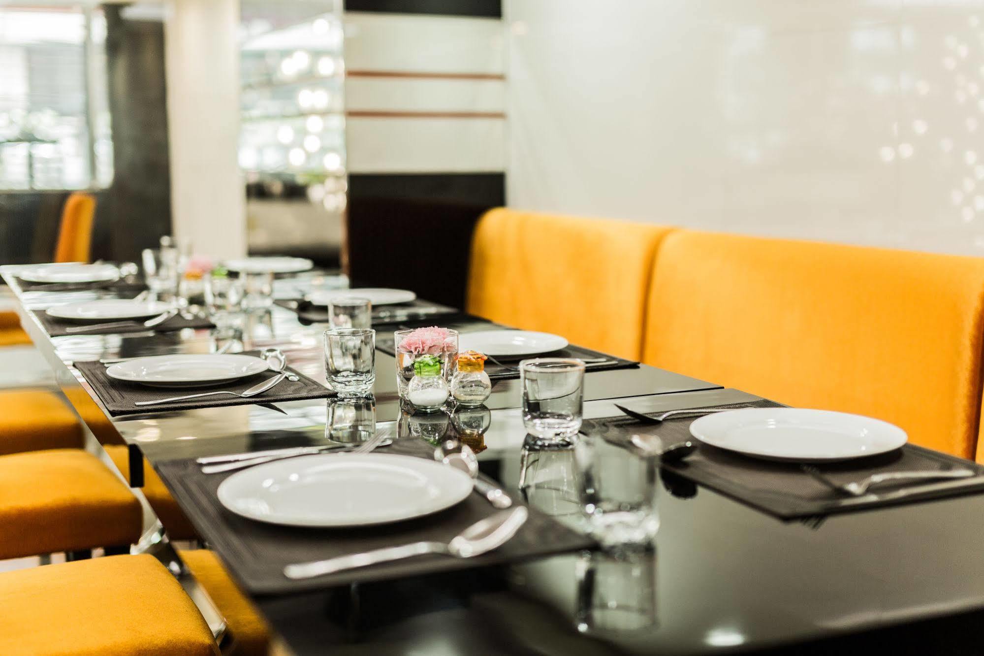 Le Touche Hotel Bangkok Eksteriør bilde
