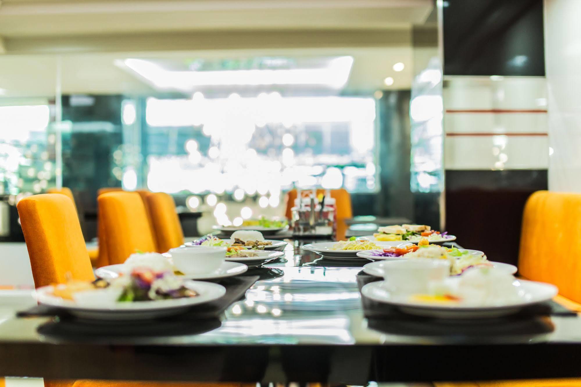 Le Touche Hotel Bangkok Eksteriør bilde